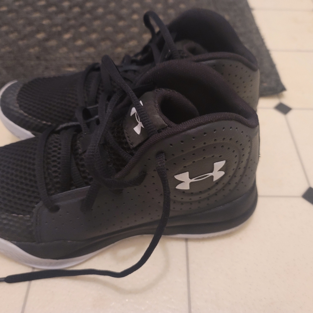 Boys under armor 3.5